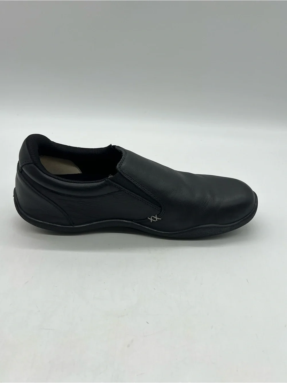 Kuru Kivi II Mens 10.5 Black Leather Slip On Loafers Wide Comfort Walking Shoes